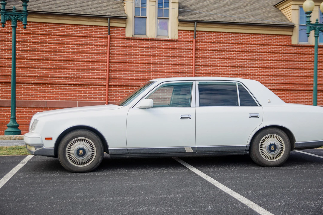 1999 Toyota Century 2nd Gen - Image 11 of 31
