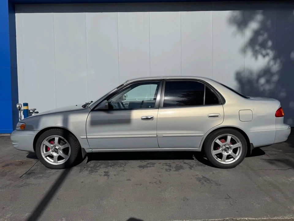 1999 Toyota Corolla 8th Gen - Image 2 of 12