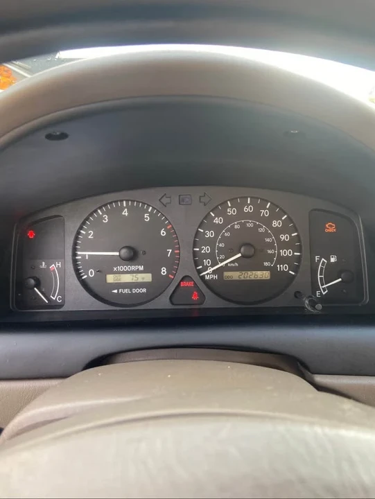 1999 Toyota Corolla 8th Gen - Image 5 of 7