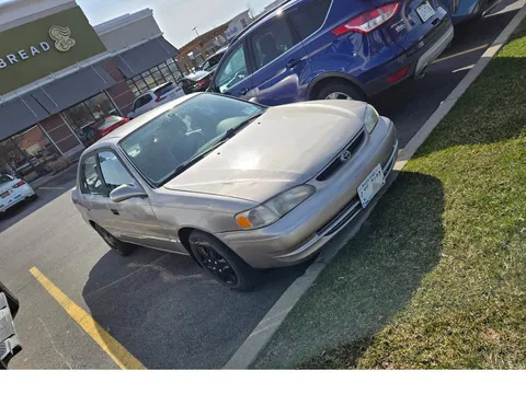 1999 Toyota Corolla LE Sedan