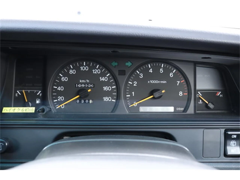 1999 Toyota Crown 10th Gen - Image 11 of 31
