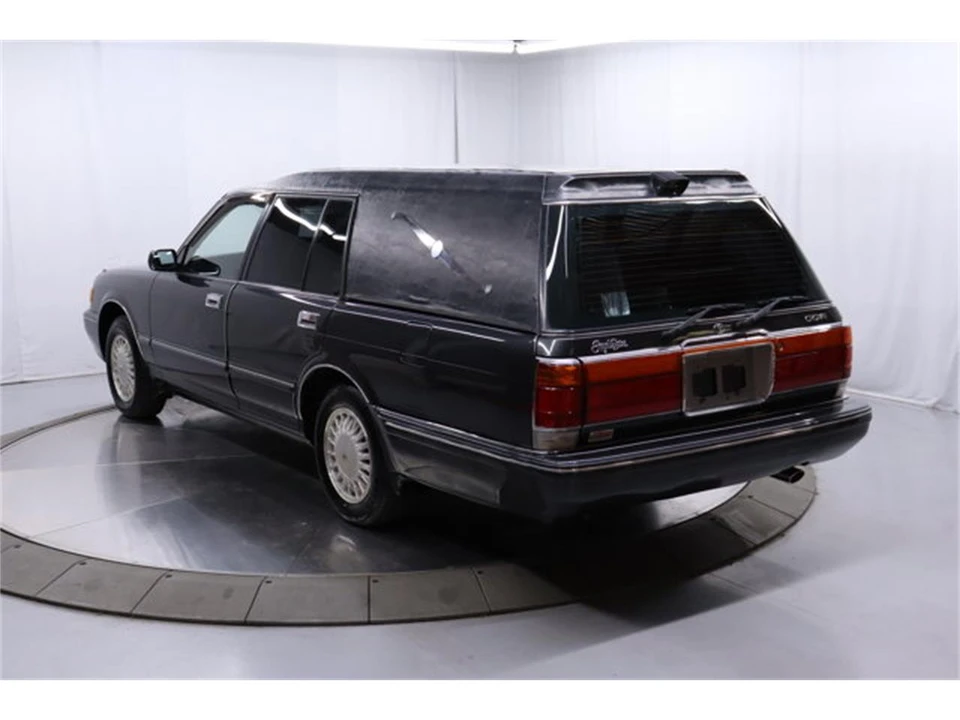 1999 Toyota Crown 10th Gen - Image 5 of 31