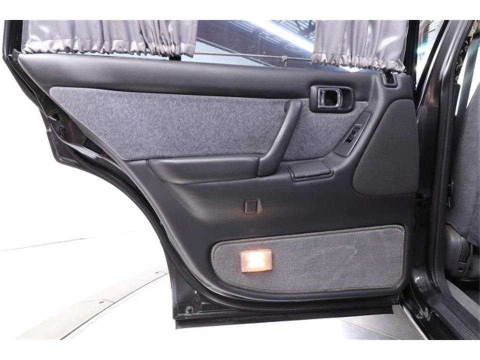 1999 Toyota Crown 10th Gen - Image 22 of 31