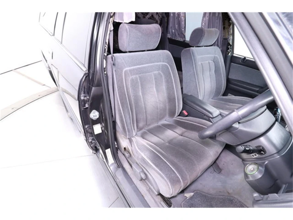 1999 Toyota Crown 10th Gen - Image 17 of 31