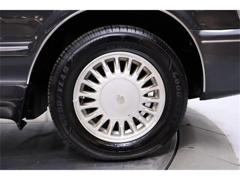 1999 Toyota Crown 10th Gen - Image 30 of 31