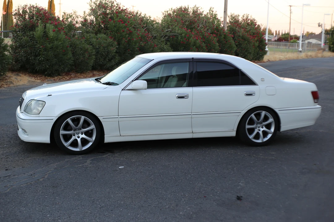 1999 Toyota Crown 11th Gen - Image 16 of 21