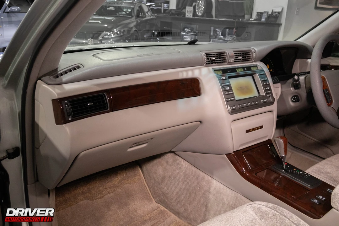 1999 Toyota Crown 10th Gen - Image 14 of 21