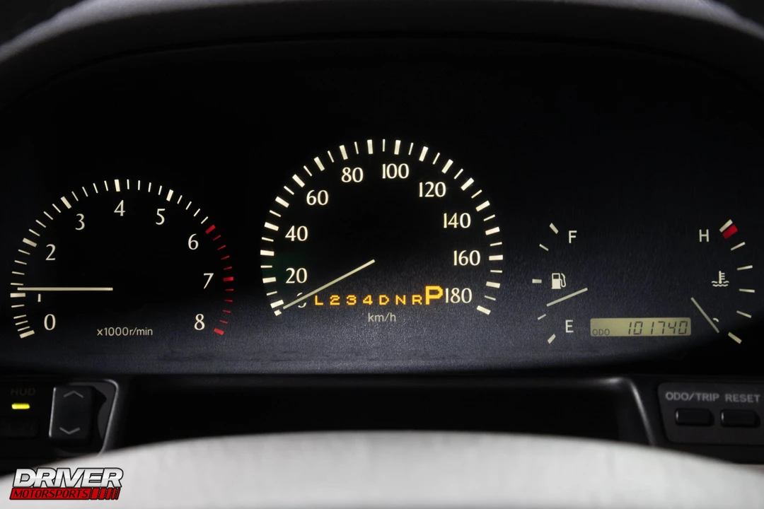 1999 Toyota Crown 10th Gen - Image 18 of 21