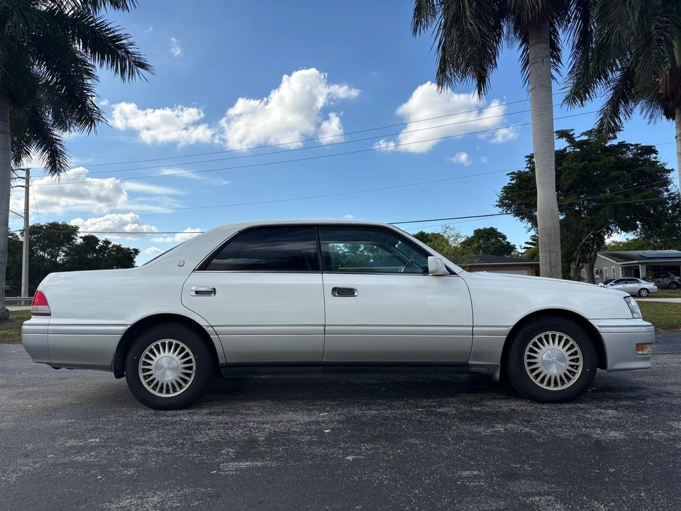 1999 Toyota Crown 10th Gen - Image 14 of 31