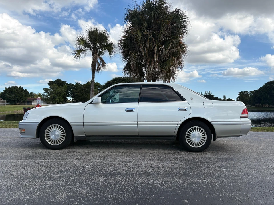 1999 Toyota Crown 10th Gen - Image 9 of 31