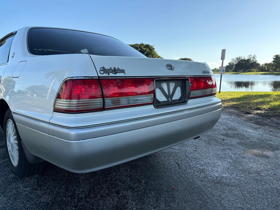 1999 Toyota Crown 10th Gen - Image 26 of 31