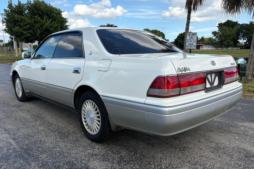 1999 Toyota Crown 10th Gen - Image 4 of 31
