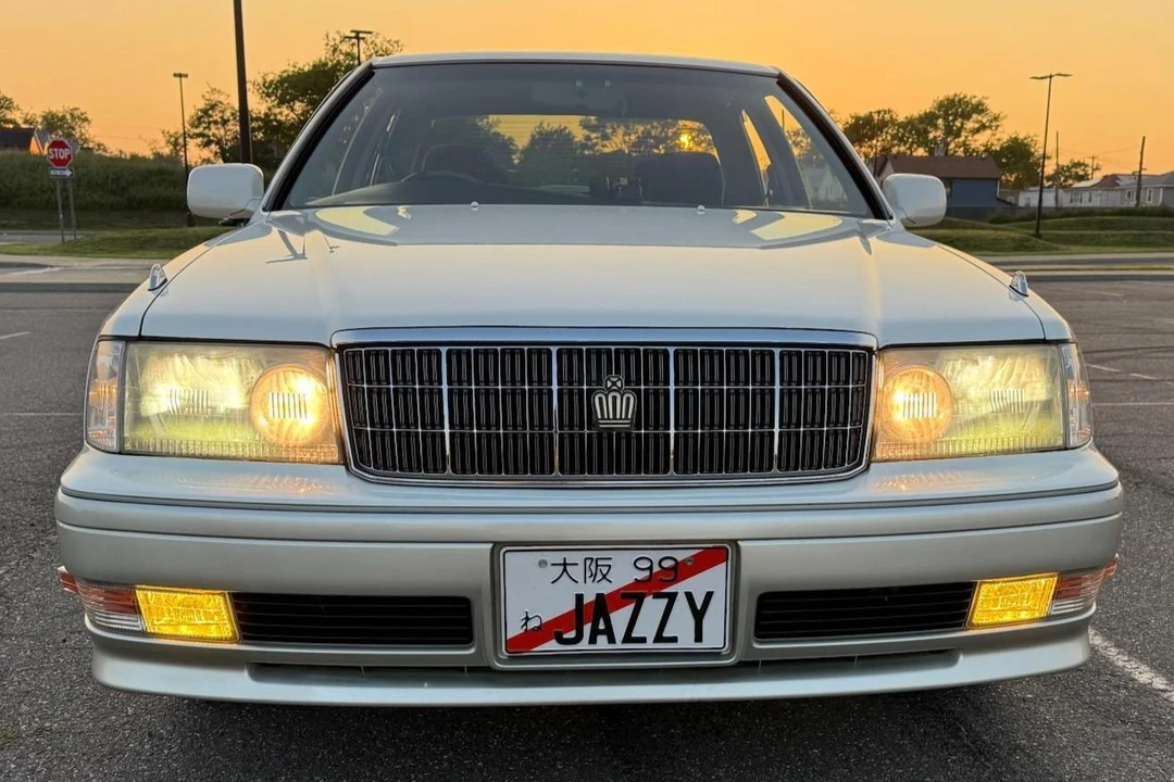 1999 Toyota Crown 10th Gen - Image 2 of 31