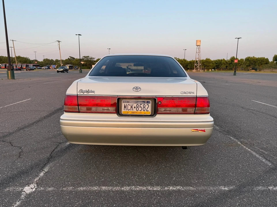 1999 Toyota Crown 10th Gen - Image 12 of 31