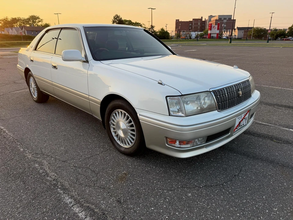 1999 Toyota Crown 10th Gen - Image 15 of 31