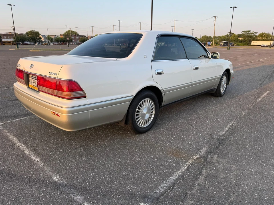 1999 Toyota Crown 10th Gen - Image 13 of 31