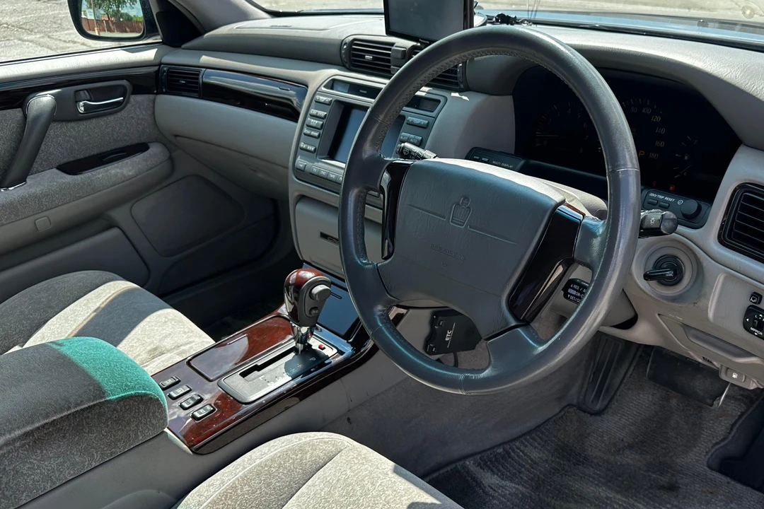 1999 Toyota Crown 10th Gen - Image 24 of 31