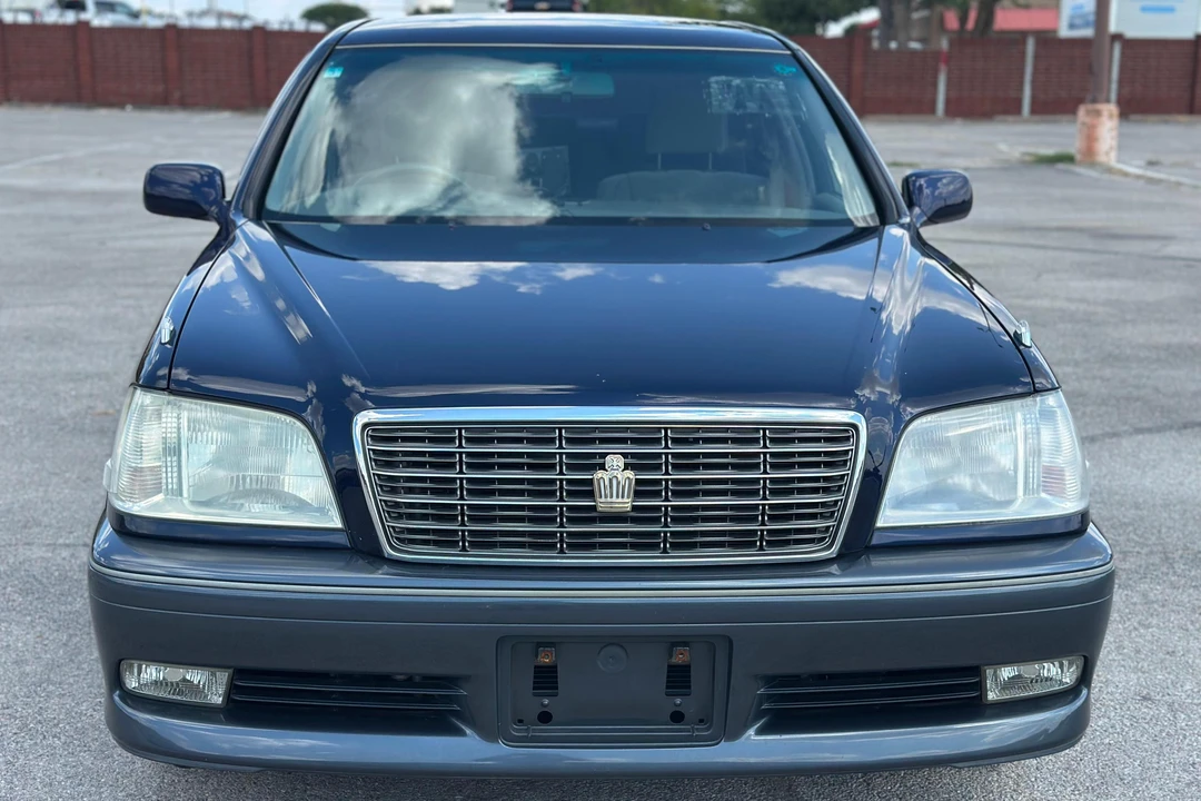 1999 Toyota Crown 10th Gen - Image 2 of 31
