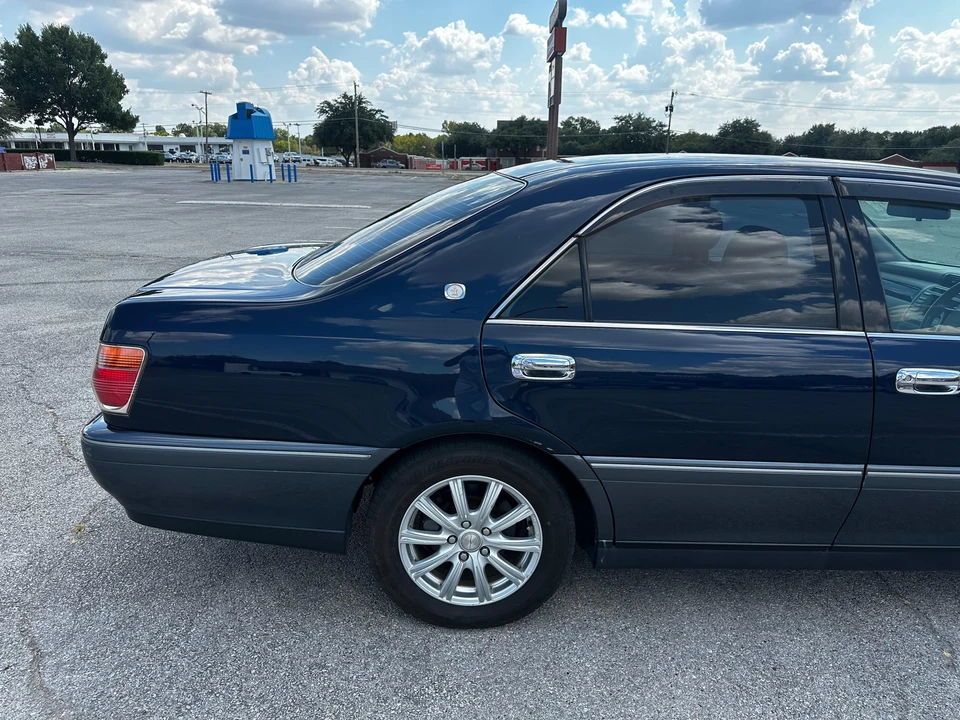 1999 Toyota Crown 10th Gen - Image 16 of 31