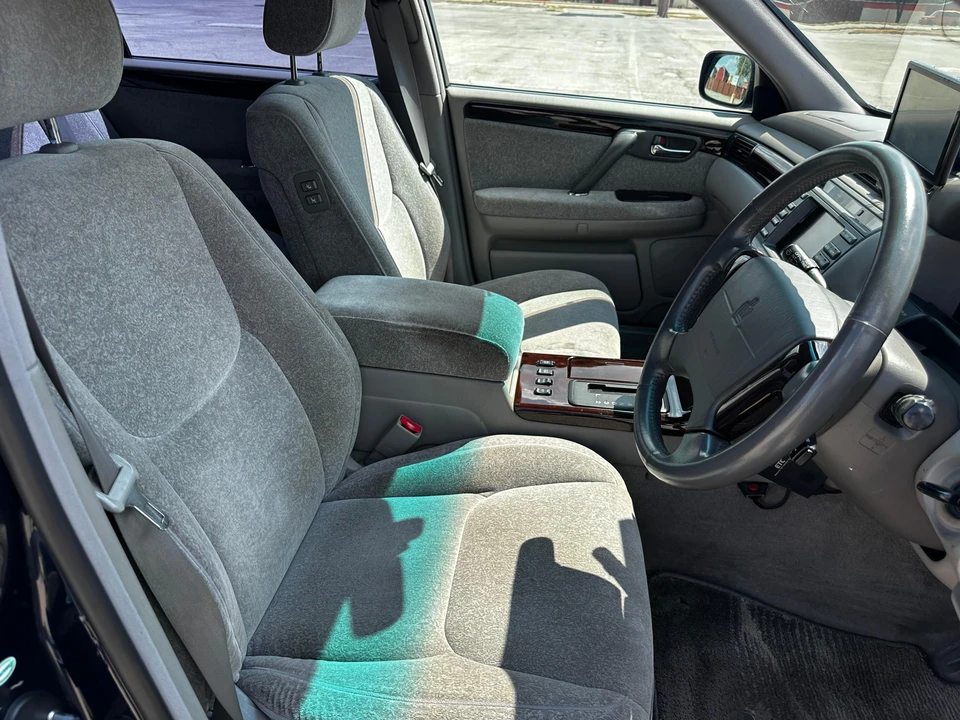 1999 Toyota Crown 10th Gen - Image 28 of 31