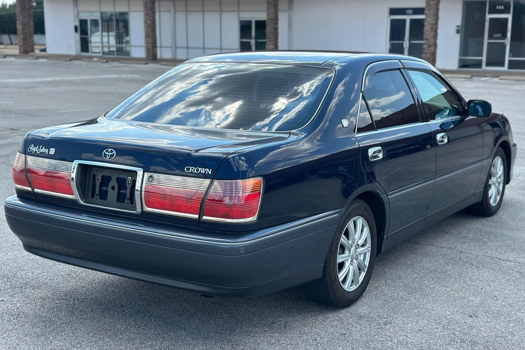 1999 Toyota Crown 10th Gen - Image 4 of 31