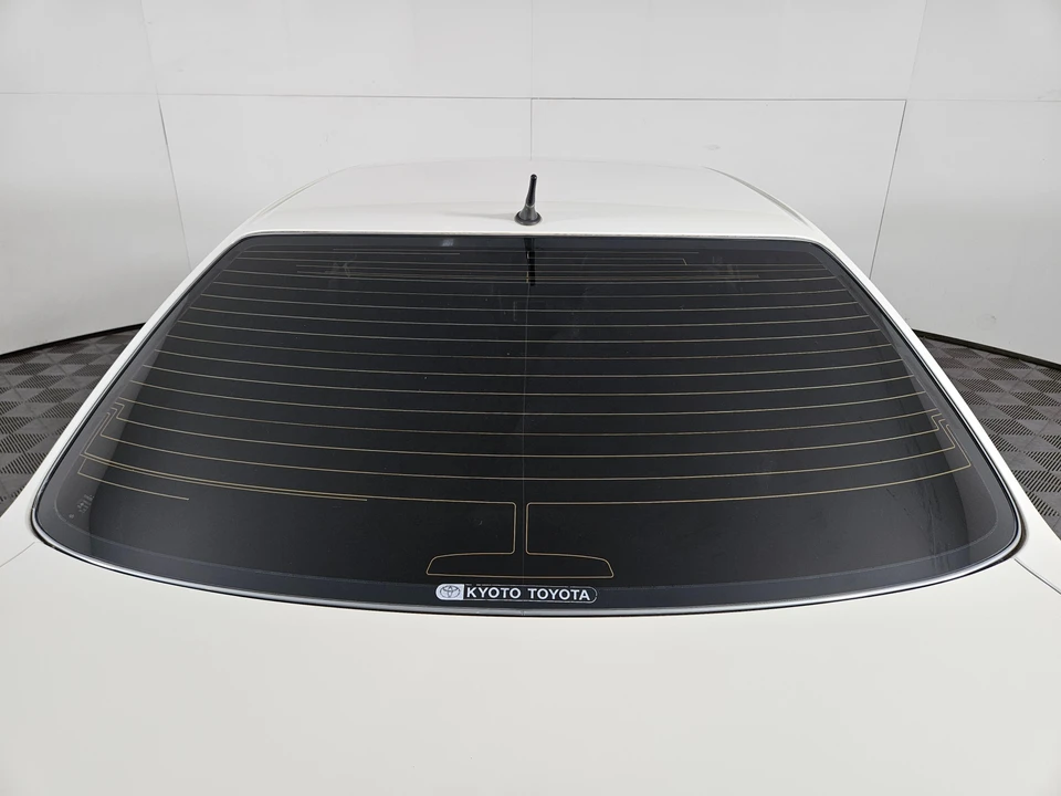 1999 Toyota Crown 10th Gen - Image 13 of 31