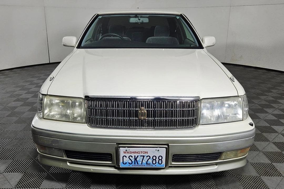 1999 Toyota Crown 10th Gen - Image 2 of 31