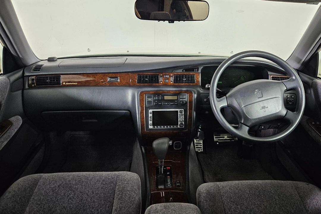 1999 Toyota Crown 10th Gen - Image 25 of 31