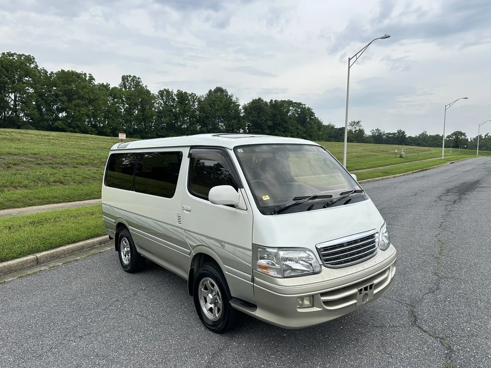 1999 Toyota HiAce 4th Gen - Image 27 of 31