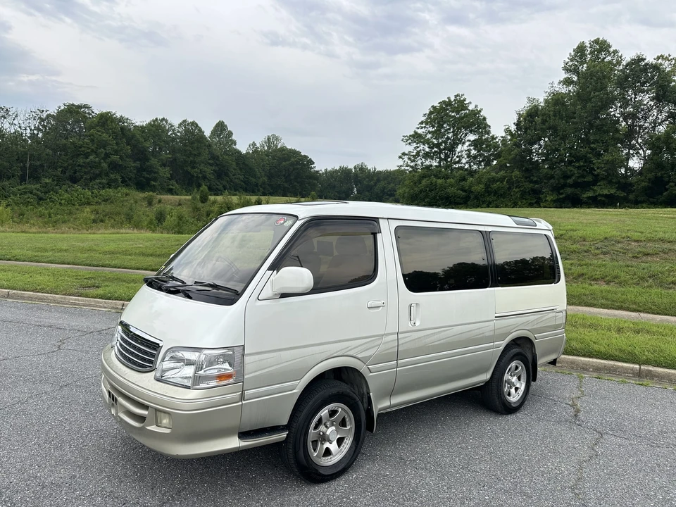 1999 Toyota HiAce 4th Gen - Image 14 of 31