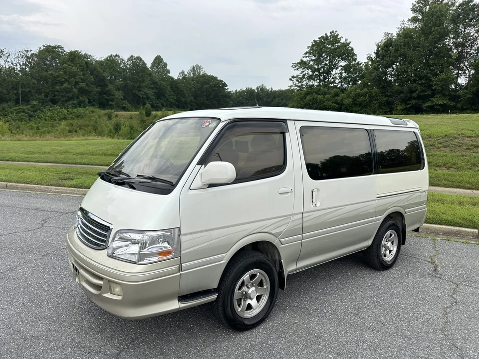 1999 Toyota HiAce 4th Gen - Image 17 of 31