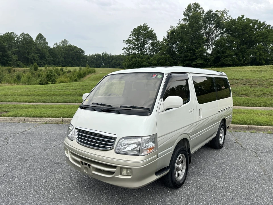 1999 Toyota HiAce 4th Gen - Image 18 of 31