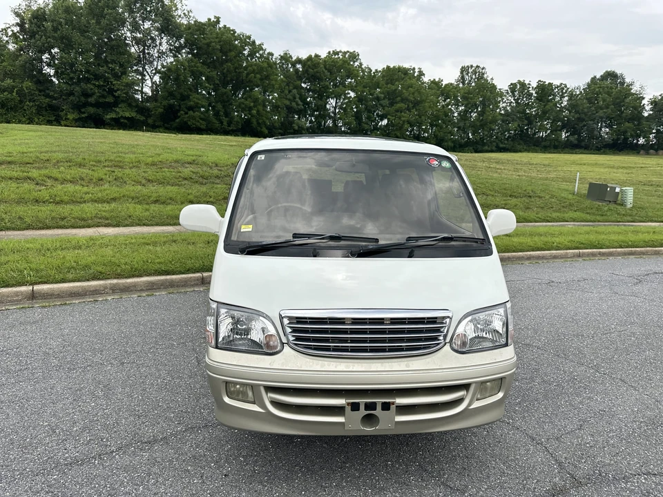 1999 Toyota HiAce 4th Gen - Image 22 of 31