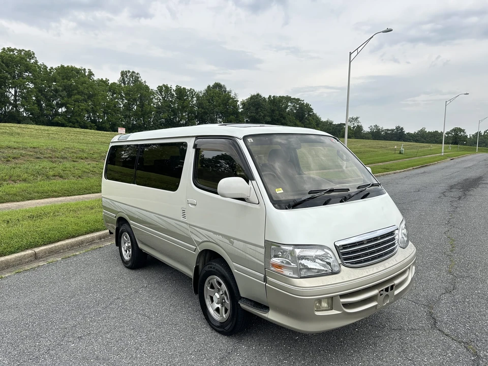 1999 Toyota HiAce 4th Gen - Image 31 of 31