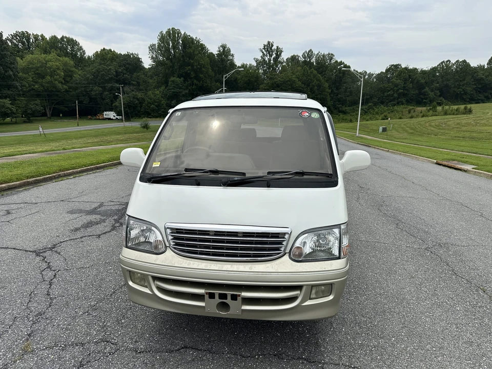 1999 Toyota HiAce 4th Gen - Image 23 of 31