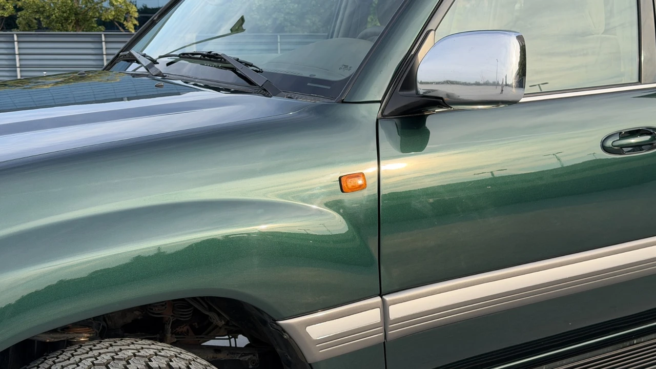 1999 Toyota J100 Land Cruiser - Image 11 of 31