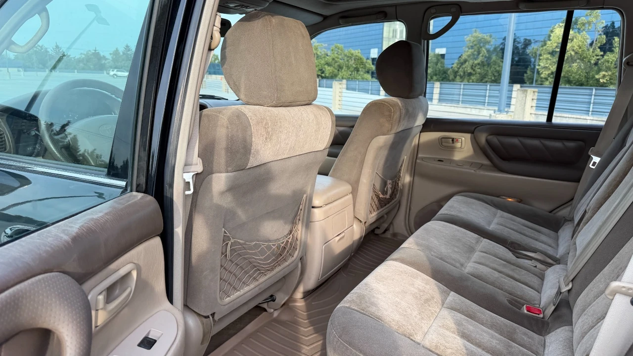1999 Toyota J100 Land Cruiser - Image 20 of 31