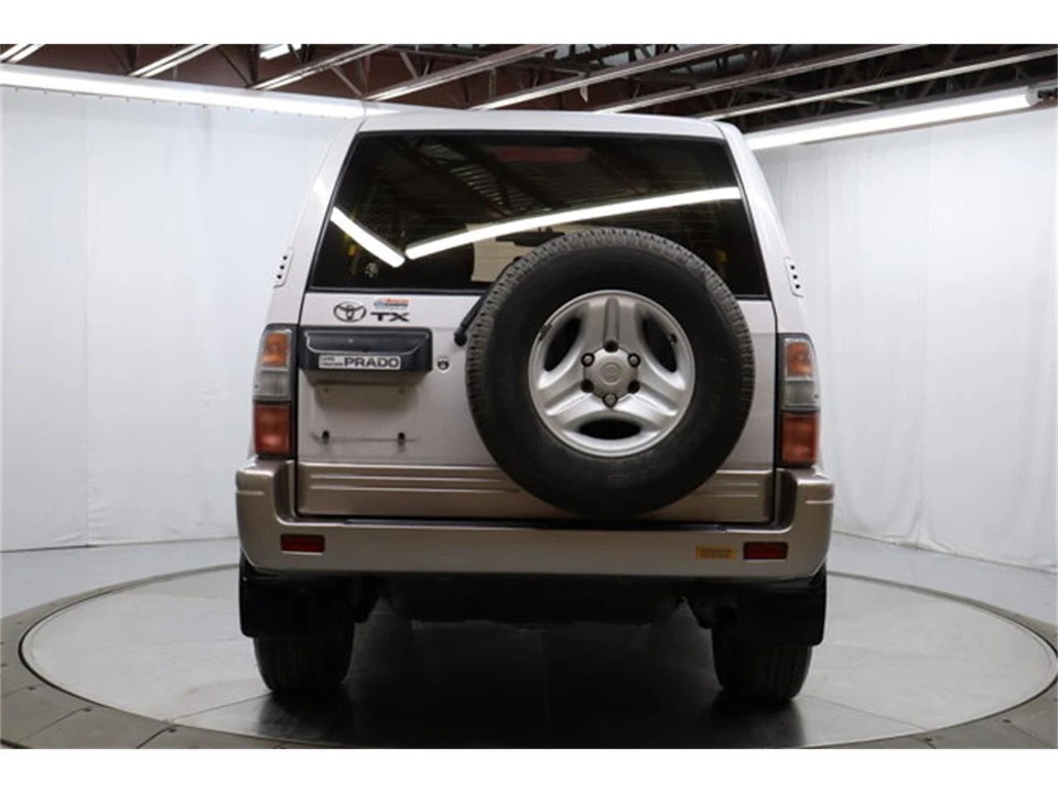 1999 Toyota J100 Land Cruiser - Image 6 of 31