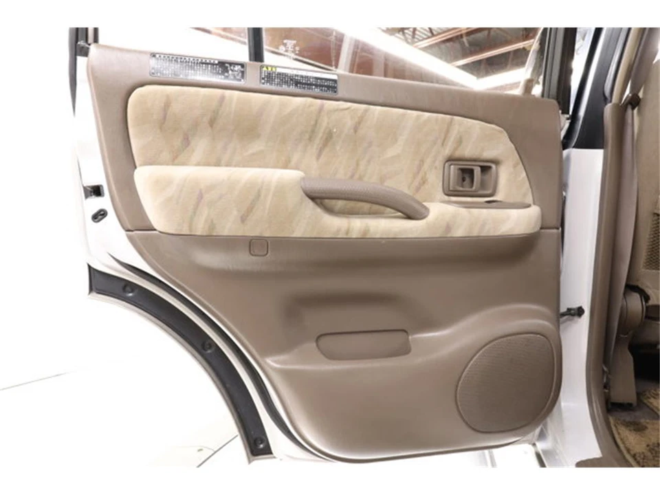 1999 Toyota J100 Land Cruiser - Image 25 of 31