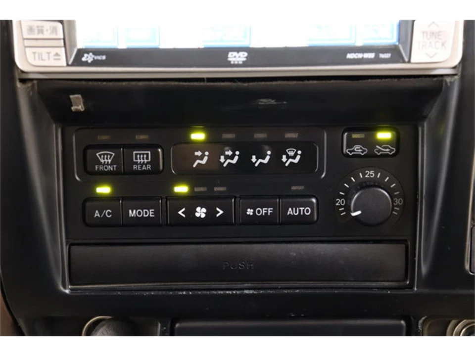 1999 Toyota J100 Land Cruiser - Image 13 of 31