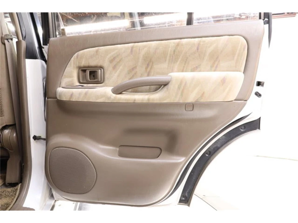 1999 Toyota J100 Land Cruiser - Image 26 of 31
