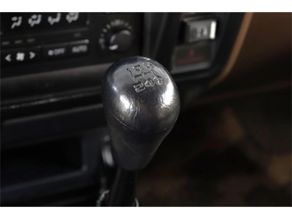 1999 Toyota J100 Land Cruiser - Image 14 of 31