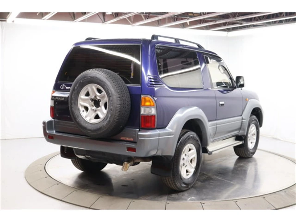 1999 Toyota J100 Land Cruiser - Image 7 of 31