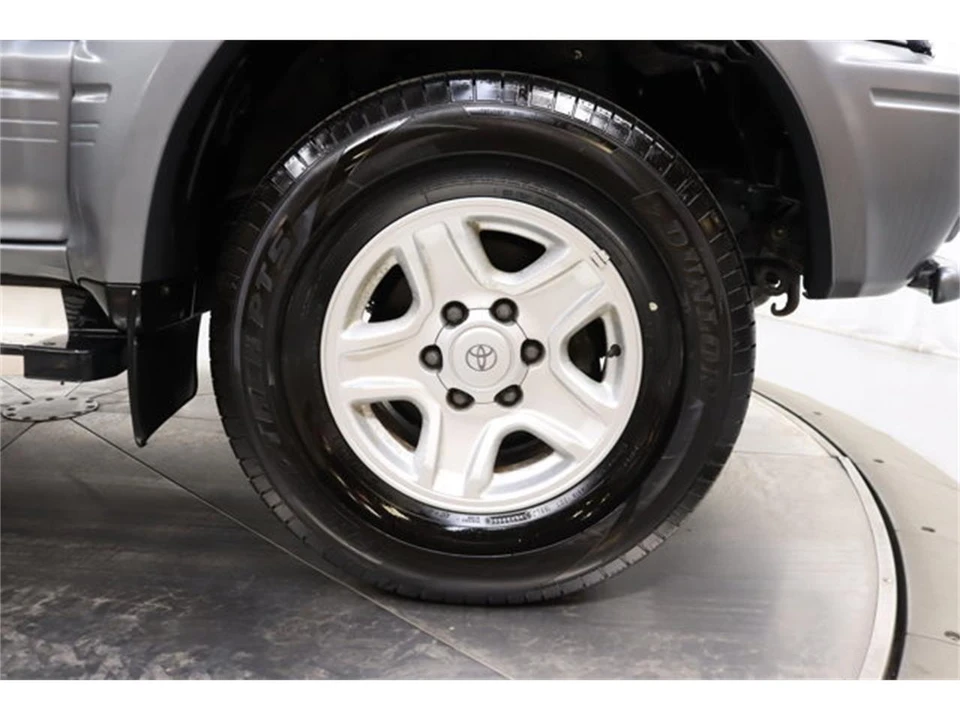 1999 Toyota J100 Land Cruiser - Image 27 of 31