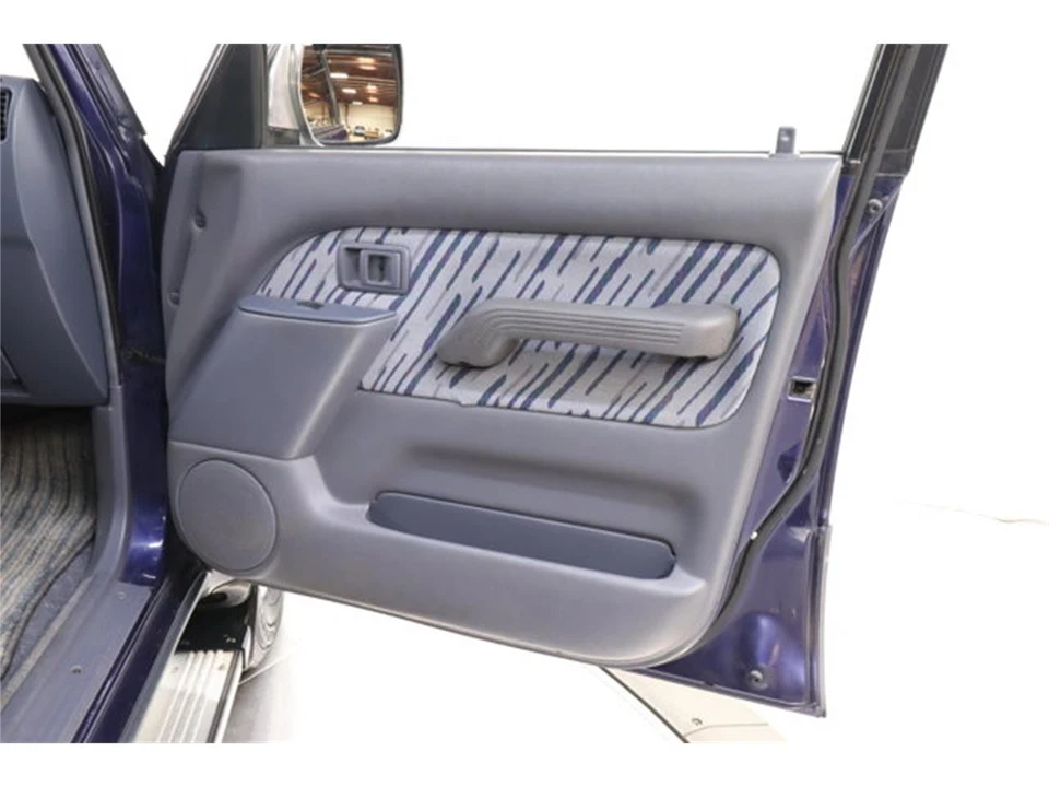 1999 Toyota J100 Land Cruiser - Image 19 of 31