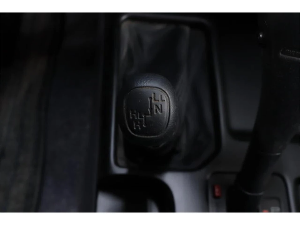 1999 Toyota J100 Land Cruiser - Image 14 of 31