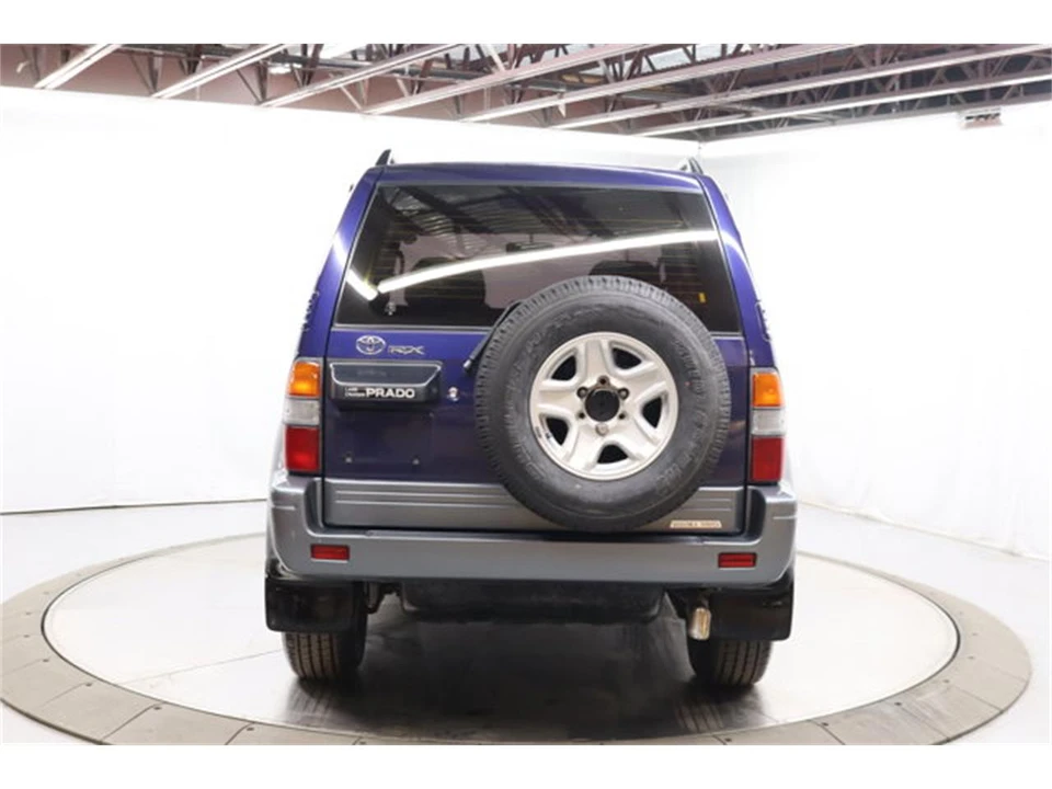 1999 Toyota J100 Land Cruiser - Image 6 of 31