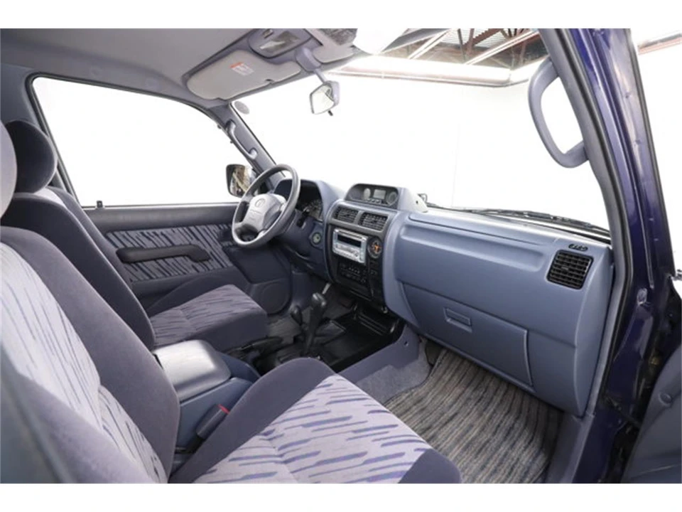 1999 Toyota J100 Land Cruiser - Image 15 of 31