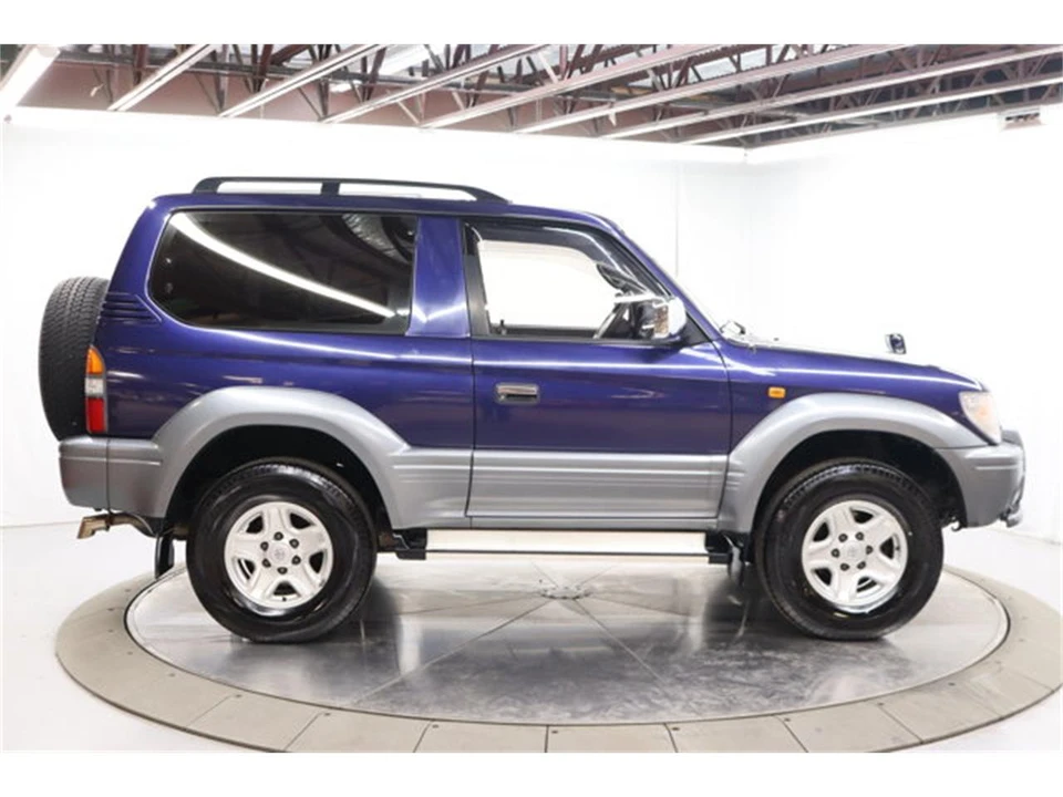 1999 Toyota J100 Land Cruiser - Image 8 of 31