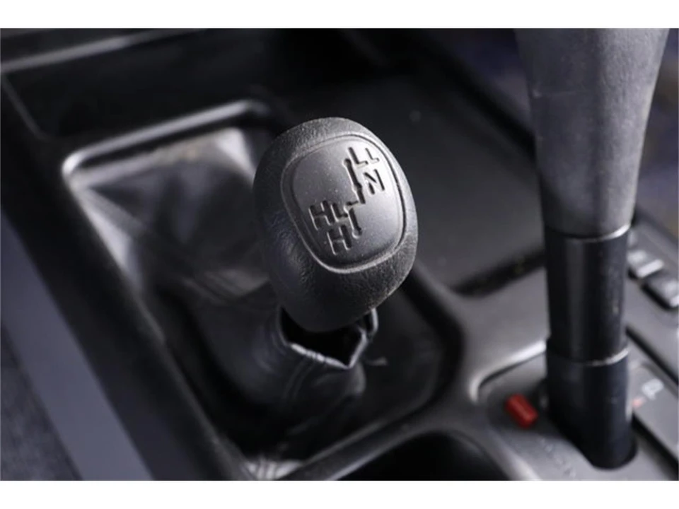 1999 Toyota J100 Land Cruiser - Image 15 of 31